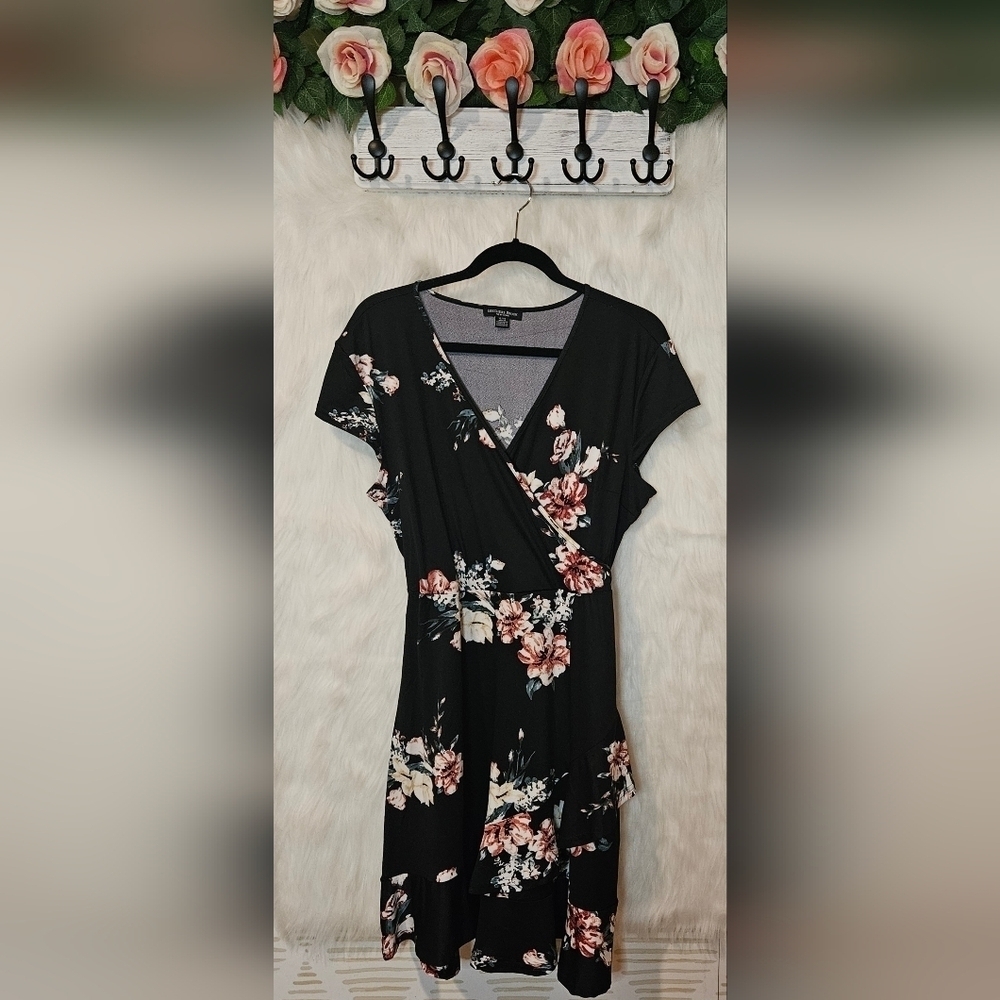 Beechers Brook Classic Floral Mini Dress (NWOT)